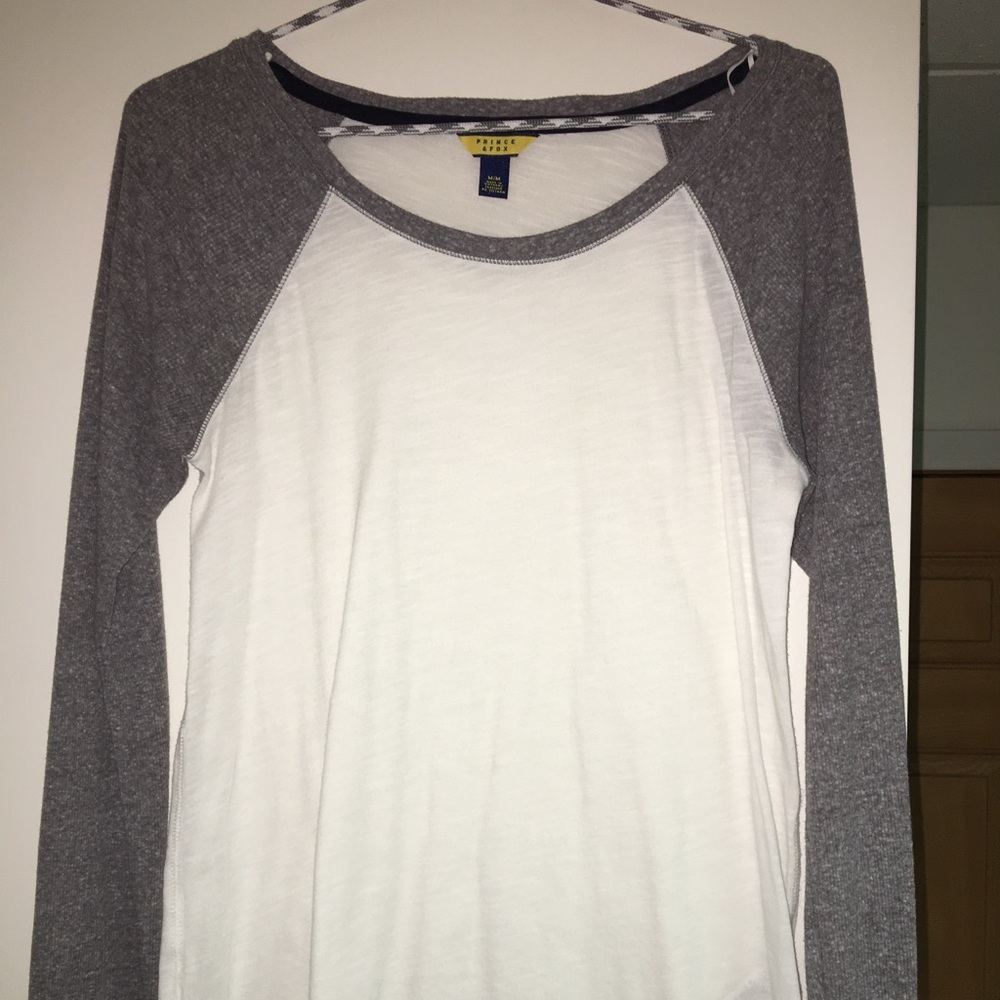 Long sleeved tee